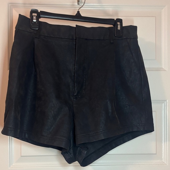 Free People Black High Waist Shorts SZ XL Roma Vegan Suede casual moto boho - Picture 1 of 13